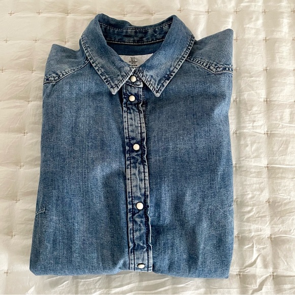 H&M Denim Shirt EUC - Picture 8 of 8
